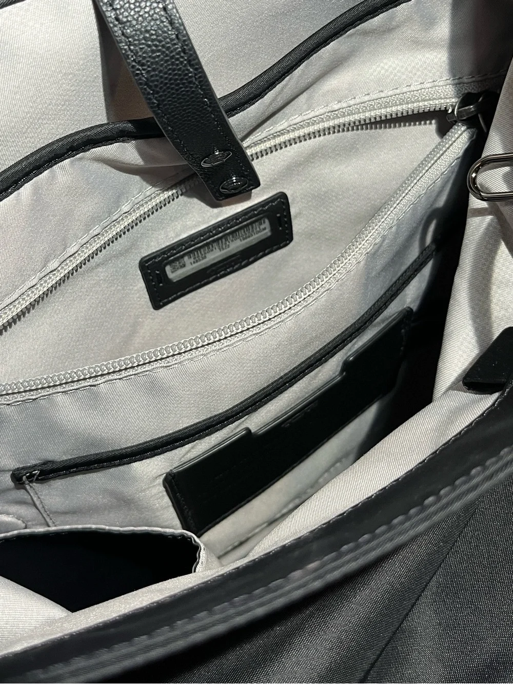Tumi •15 0h